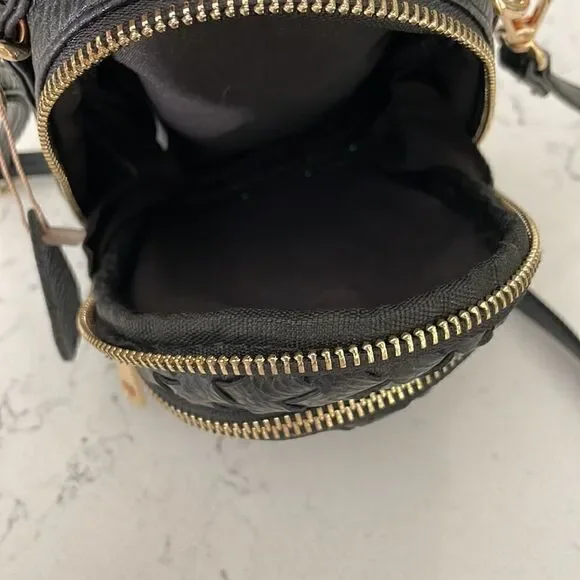 Mellow World Zip Around Cell Phone Crossbody Bag - Picture 4 of 5